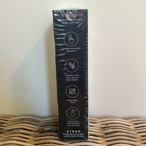 Chefman Electric Wine Bottle Opener 4pc Set Foil Cutter, Pourer, Vacuum Stop New - Picture 4 of 4